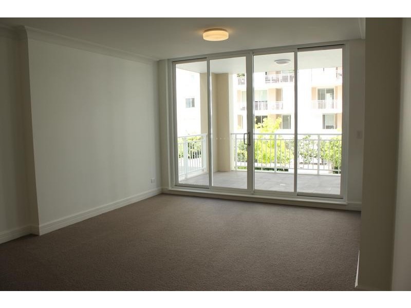 201/2 Peninsula Drive, Breakfast Point NSW 2137