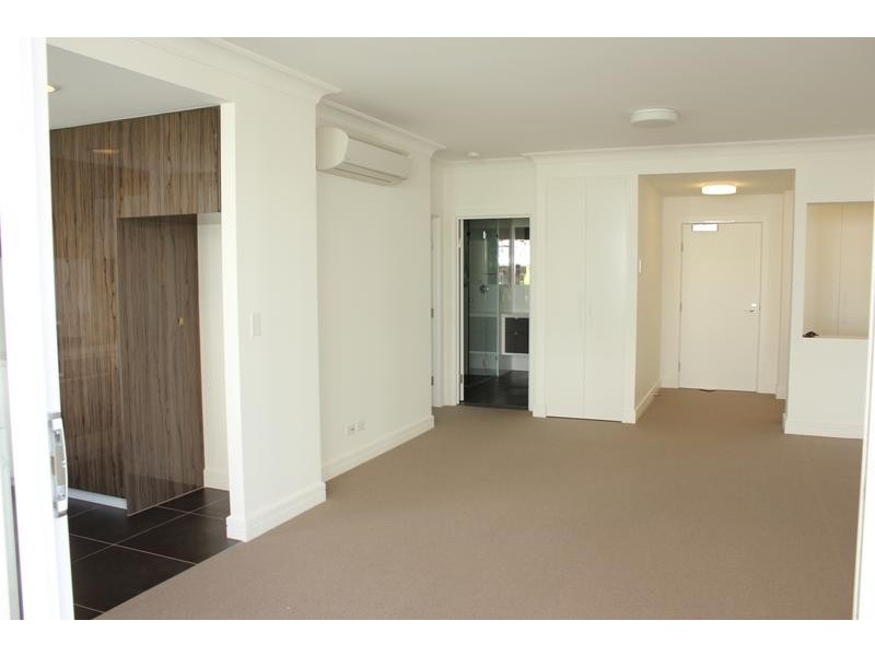 201/2 Peninsula Drive, Breakfast Point NSW 2137