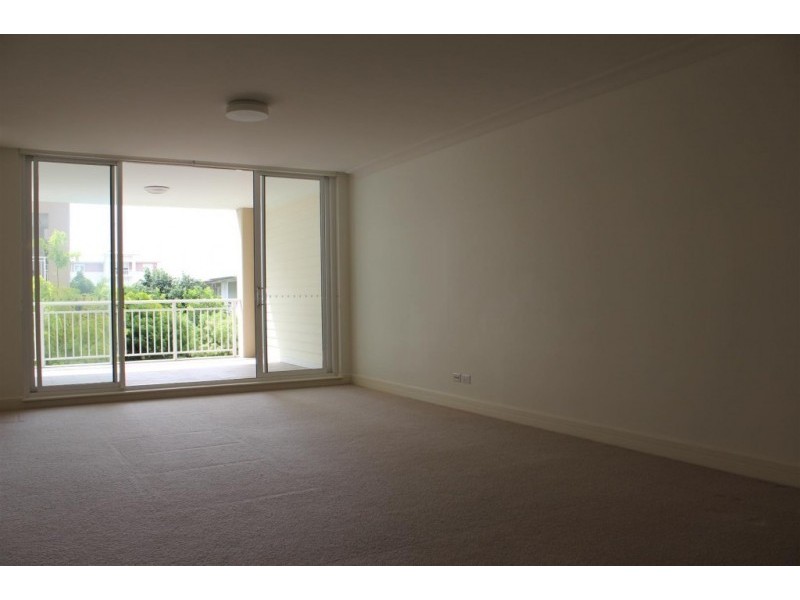 204/2 Peninsula Drive, Breakfast Point NSW 2137