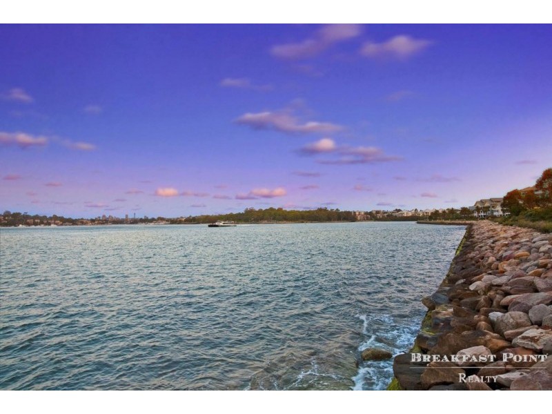 204/2 Peninsula Drive, Breakfast Point NSW 2137