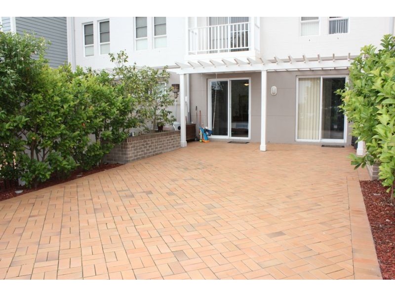 15/60-66 Village Drive, Breakfast Point NSW 2137