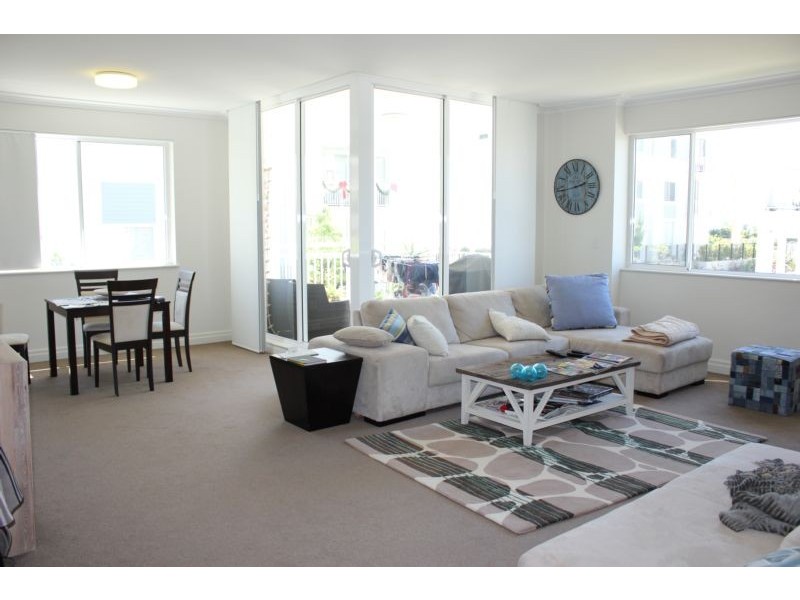 207/6 Peninsula Drive, Breakfast Point NSW 2137