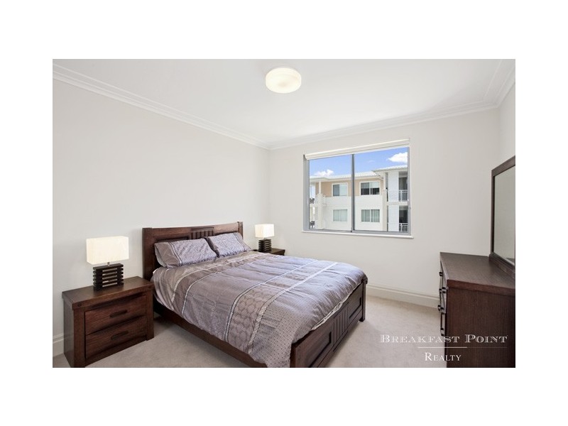 401/2 Rosewater Circuit, Breakfast Point NSW 2137