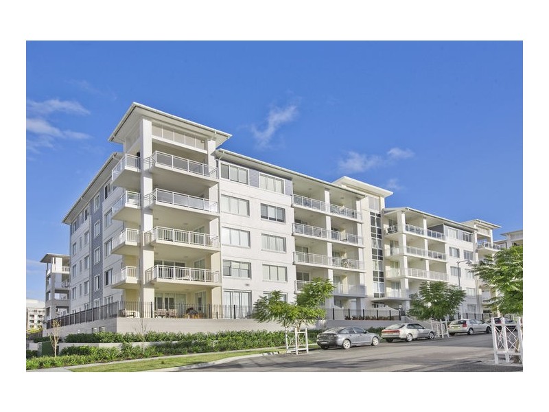 401/2 Rosewater Circuit, Breakfast Point NSW 2137