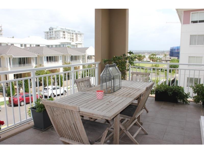 213/16 Vineyard Way, Breakfast Point NSW 2137