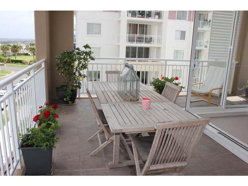 213/16 Vineyard Way, Breakfast Point NSW 2137