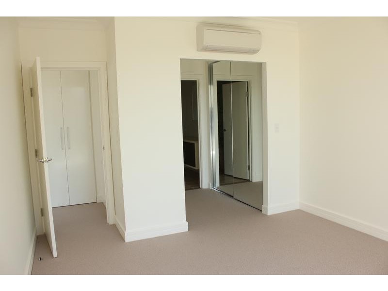 107/2 Peninsula Drive, Breakfast Point NSW 2137