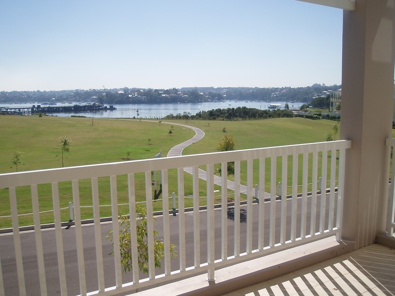 22/4 Admiralty Drive, Breakfast Point NSW 2137
