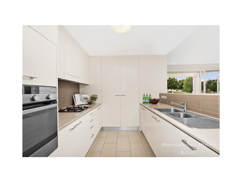14/20-26 Village Dr, Breakfast Point NSW 2137