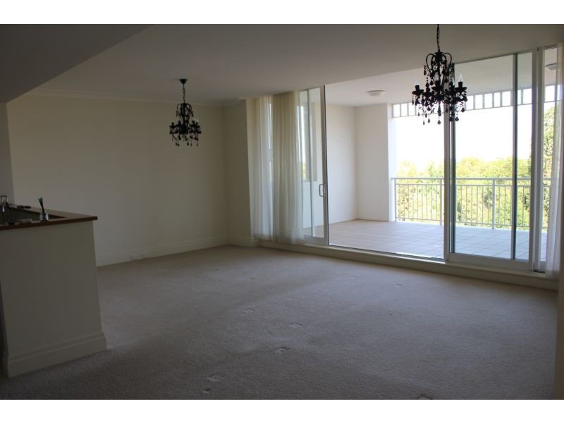 610/15-17 Peninsula Drive, Breakfast Point NSW 2137