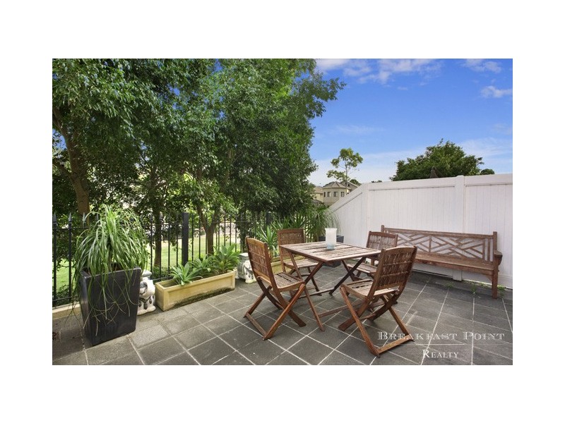 111/63 Admiralty Drive, Breakfast Point NSW 2137