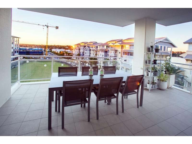 403/2 Rosewater Circuit, Breakfast Point NSW 2137