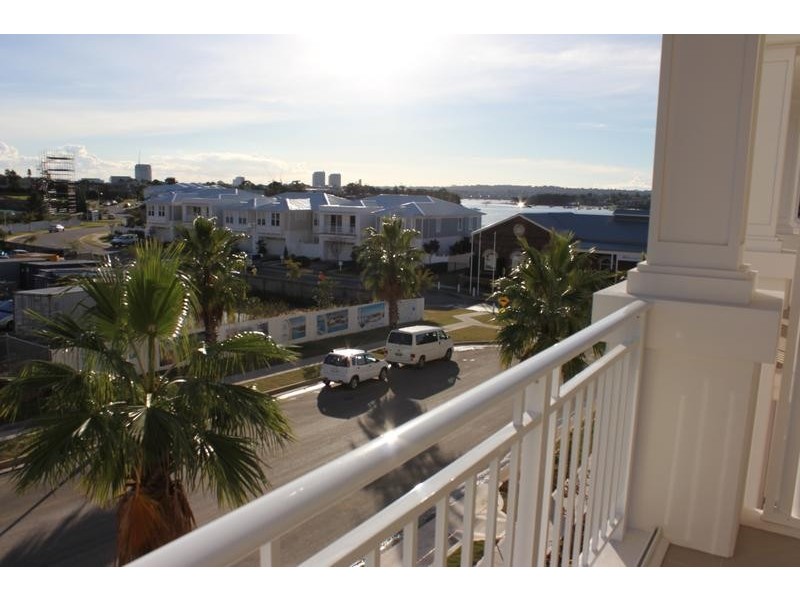 32/1 Palm Ave, Breakfast Point NSW 2137