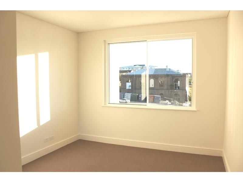 33/1 Palm Ave, Breakfast Point NSW 2137