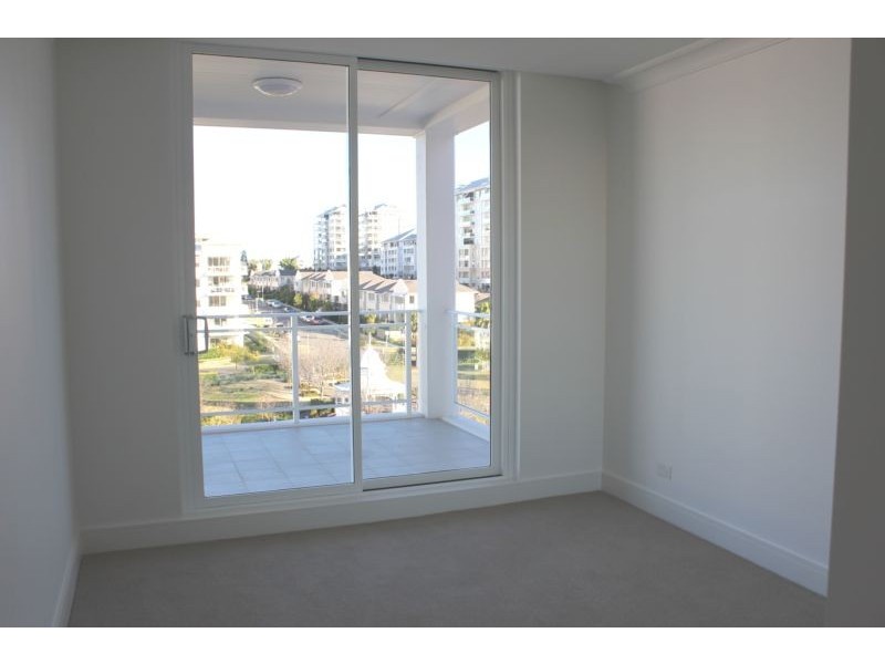 511/3 Palm Avenue, Breakfast Point NSW 2137