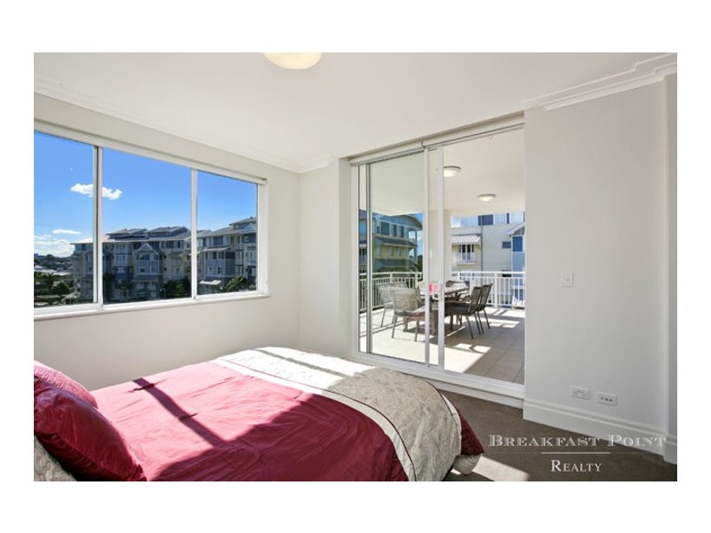 303/2 Rosewater Circuit, Breakfast Point NSW 2137
