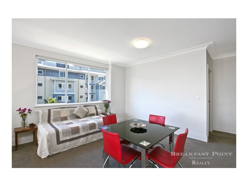 303/2 Rosewater Circuit, Breakfast Point NSW 2137