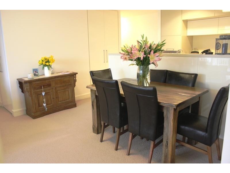 207/10-16 Vineyard Way, Breakfast Point NSW 2137