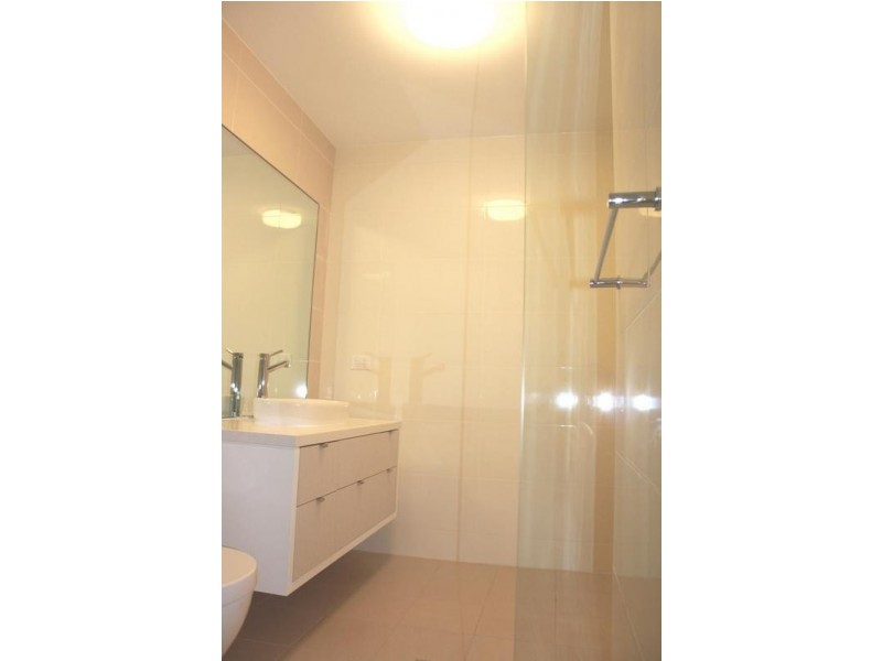 202/3 Palm Avenue, Breakfast Point NSW 2137