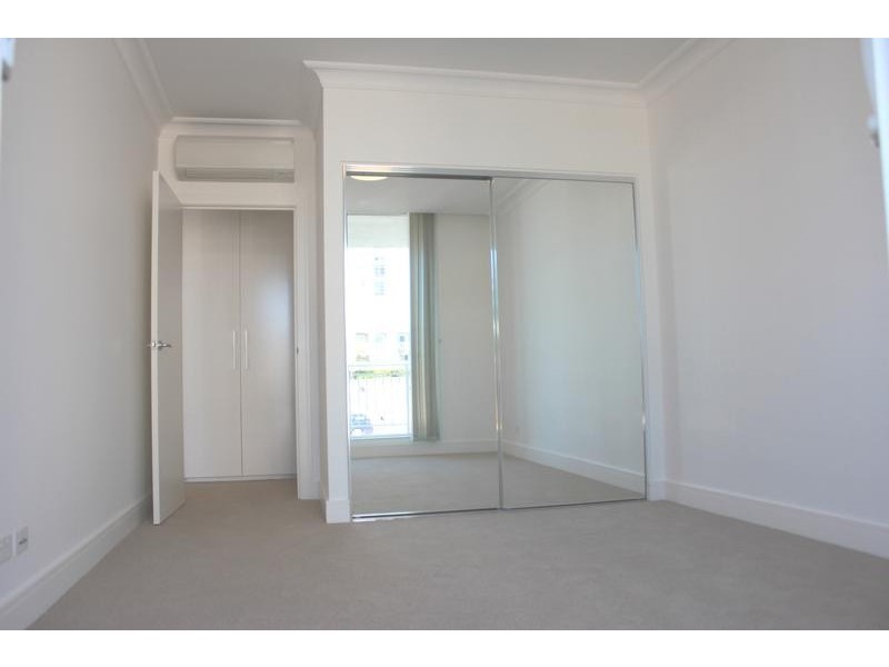 202/3 Palm Avenue, Breakfast Point NSW 2137