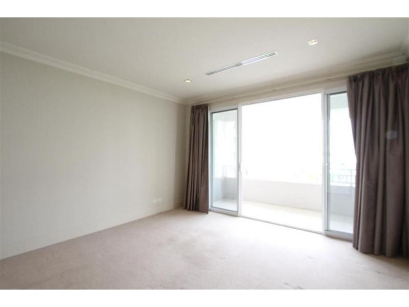 9 Vineyard Way, Breakfast Point NSW 2137