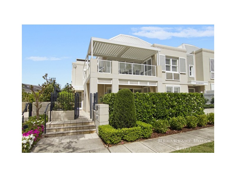 12 Admiralty Drive, Breakfast Point NSW 2137