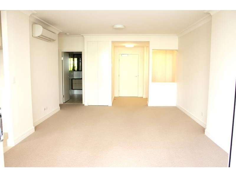 101/2 Peninsula Drive, Breakfast Point NSW 2137