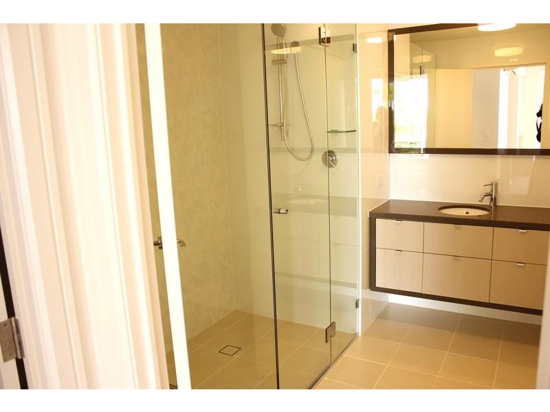 101/2 Peninsula Drive, Breakfast Point NSW 2137