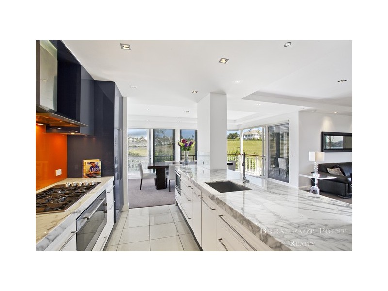 207/1-9 Admiralty Drive, Breakfast Point NSW 2137