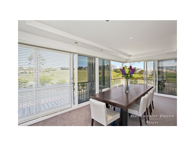 207/1-9 Admiralty Drive, Breakfast Point NSW 2137
