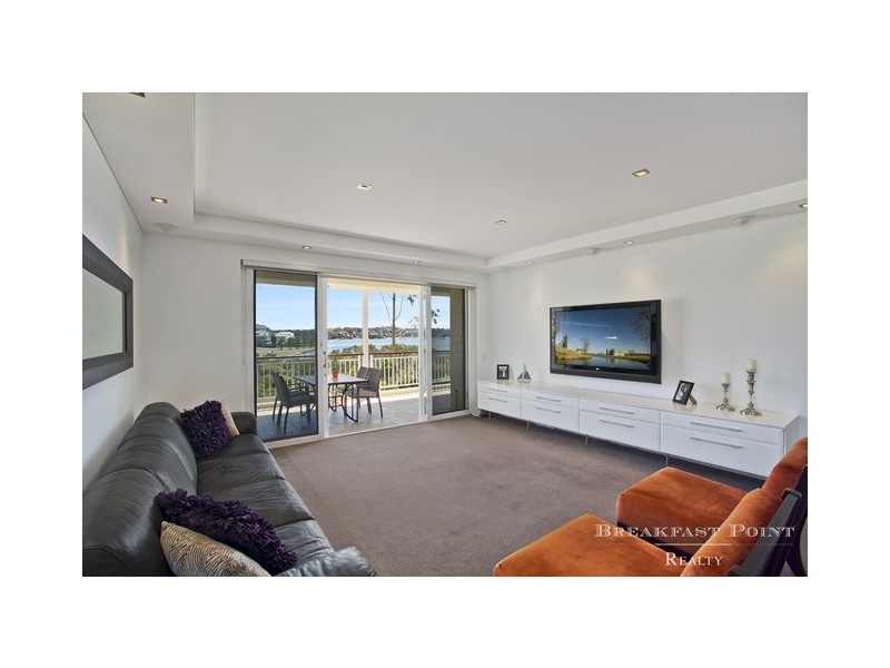 207/1-9 Admiralty Drive, Breakfast Point NSW 2137