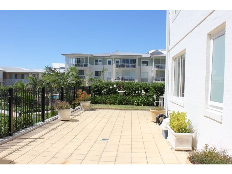 102/4 Rosewater Circuit, Breakfast Point NSW 2137