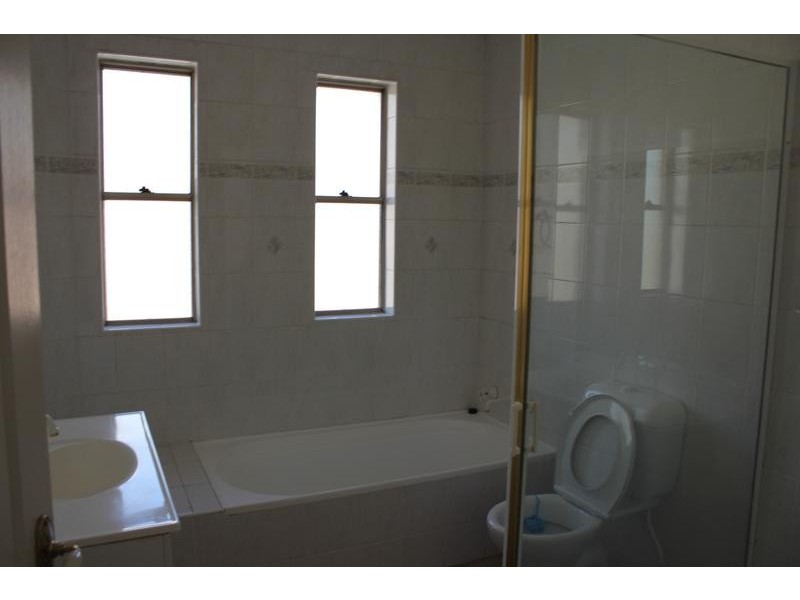 2/106 Edenholme Road, Abbotsford NSW 2046