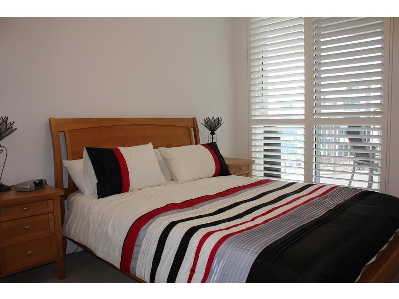 206/3 Palm Ave, Breakfast Point NSW 2137