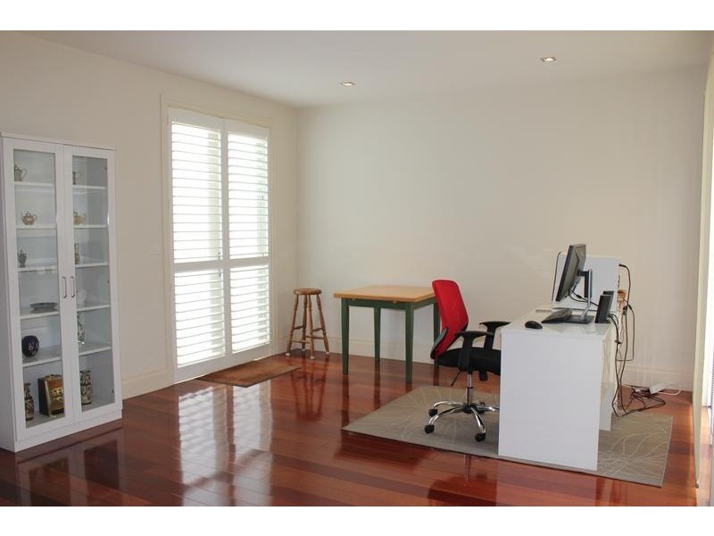 15 Vineyard Way, Breakfast Point NSW 2137
