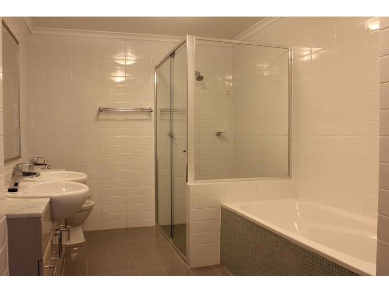 33/25 Market Street, Breakfast Point NSW 2137