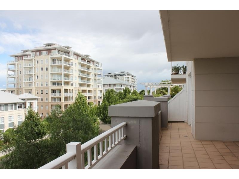 33/25 Market Street, Breakfast Point NSW 2137