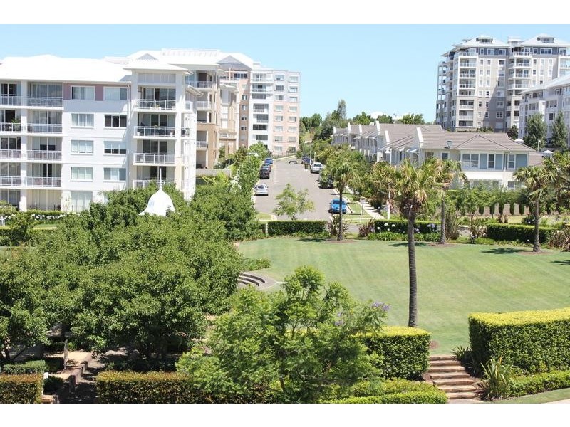 401/3 Palm Ave, Breakfast Point NSW 2137