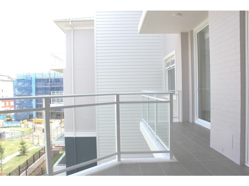 406/28 Peninsula Drive, Breakfast Point NSW 2137