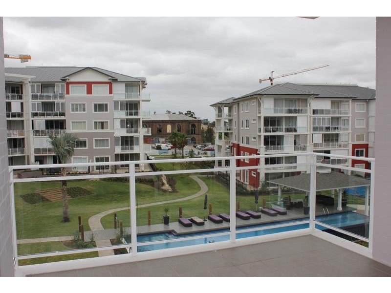 411/28 Peninsula Drive, Breakfast Point NSW 2137