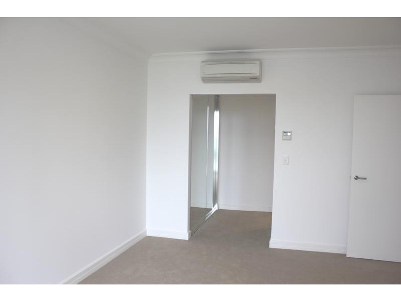 304/28 Peninsula Drive, Breakfast Point NSW 2137