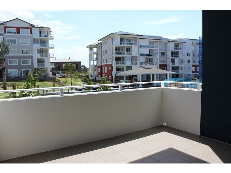 212/28 Peninsula Drive, Breakfast Point NSW 2137