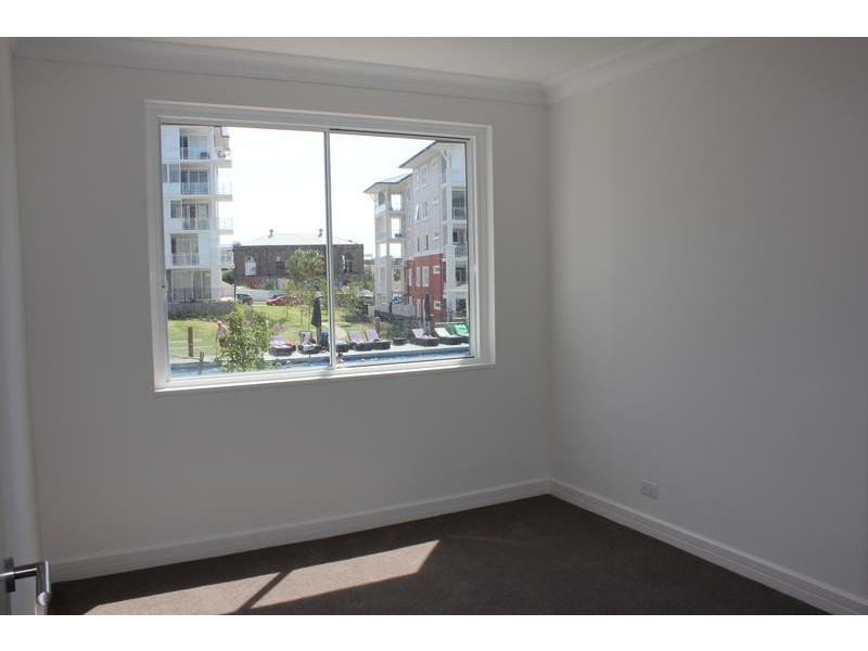 212/28 Peninsula Drive, Breakfast Point NSW 2137