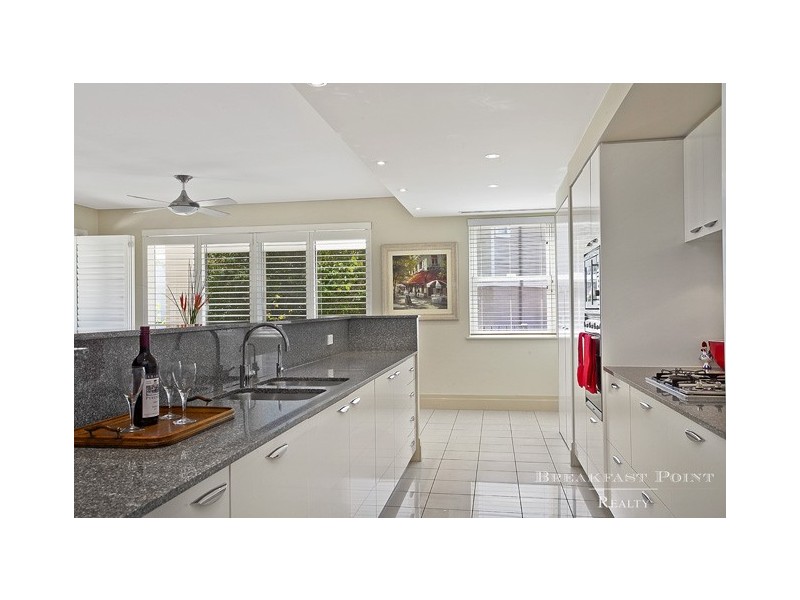 11/4 Admiralty Drive, Breakfast Point NSW 2137
