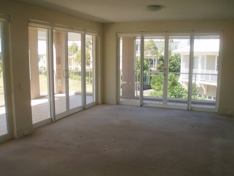 21/4 Admiralty Drive, Breakfast Point NSW 2137