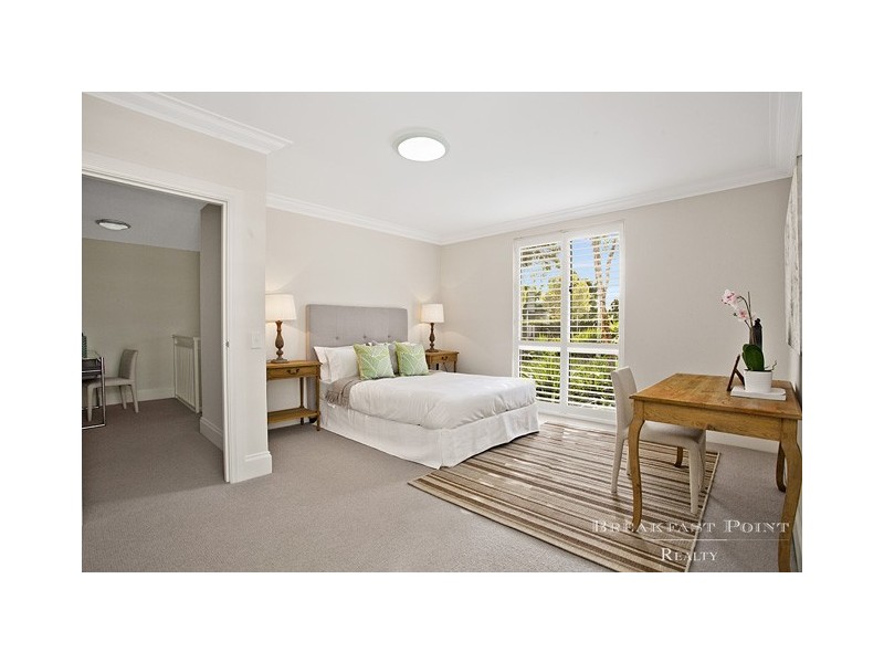 51 Admiralty Drive, Breakfast Point NSW 2137