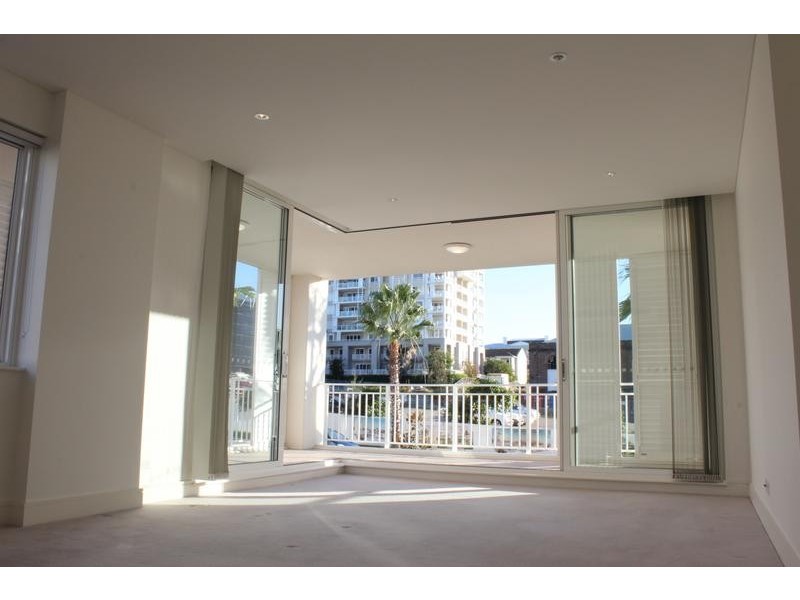 21/1 Palm Ave, Breakfast Point NSW 2137