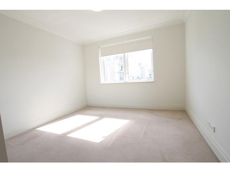 305/2 Rosewater Circuit, Breakfast Point NSW 2137
