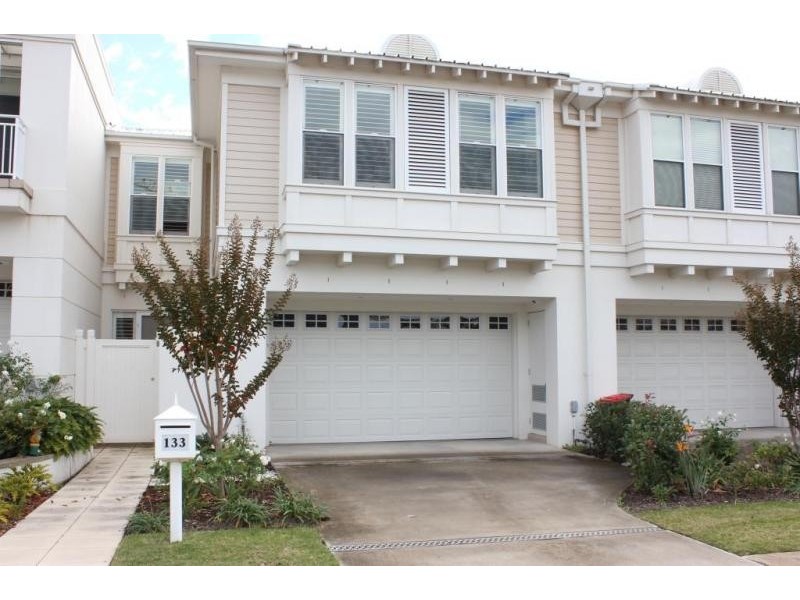 133 Peninsula Drive, Breakfast Point NSW 2137