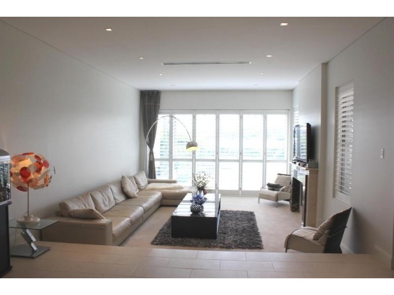 133 Peninsula Drive, Breakfast Point NSW 2137